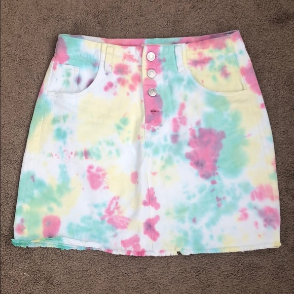 Peach Love California Dresses & Skirts - Red Dress Boutique skirt!